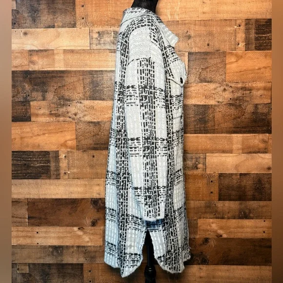By Design Women's White Gray Black Long Cardigan Sweater Pockets Medium EH 101 - Picture 3 of 6